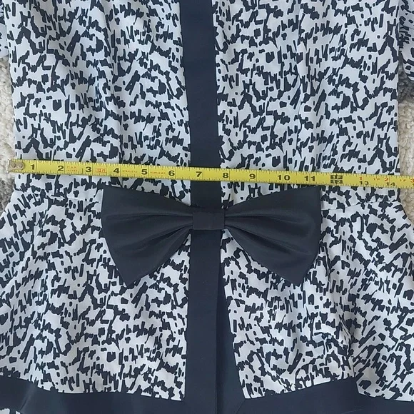 Liz Robert's 1980s Black and White with bow short sleeve Dress size 8 - Picture 7 of 10